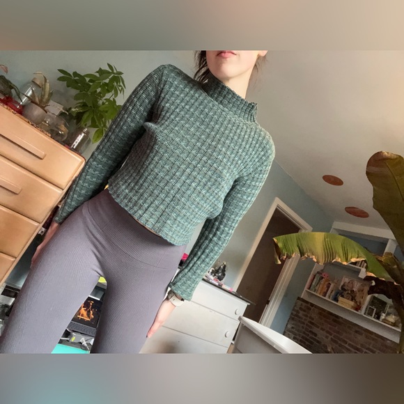 Vintage Sweater - Picture 4 of 15